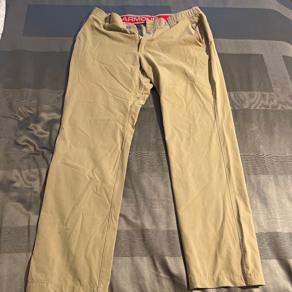Under Armour golf pants